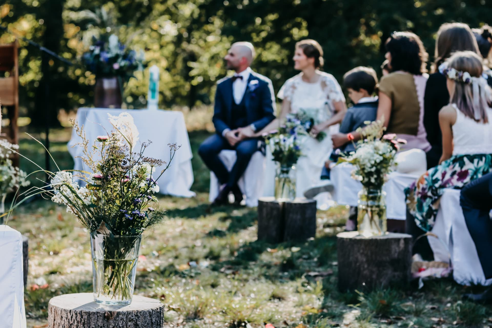 Angi und Alex bei ihrer freien Hochzeitszeremonie in Berlin